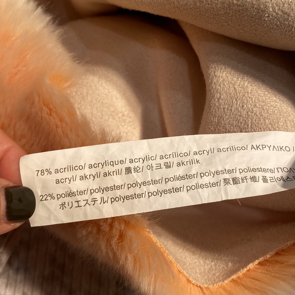 Zara salmon pink fur pull over. - Picture 8 of 8